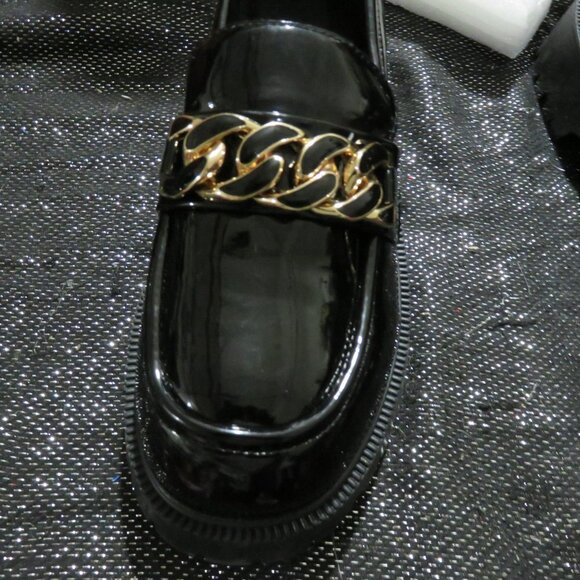 Lattelier Black Patent Platform Penny Loafers w/ Gold Chain size 6 - Picture 9 of 15